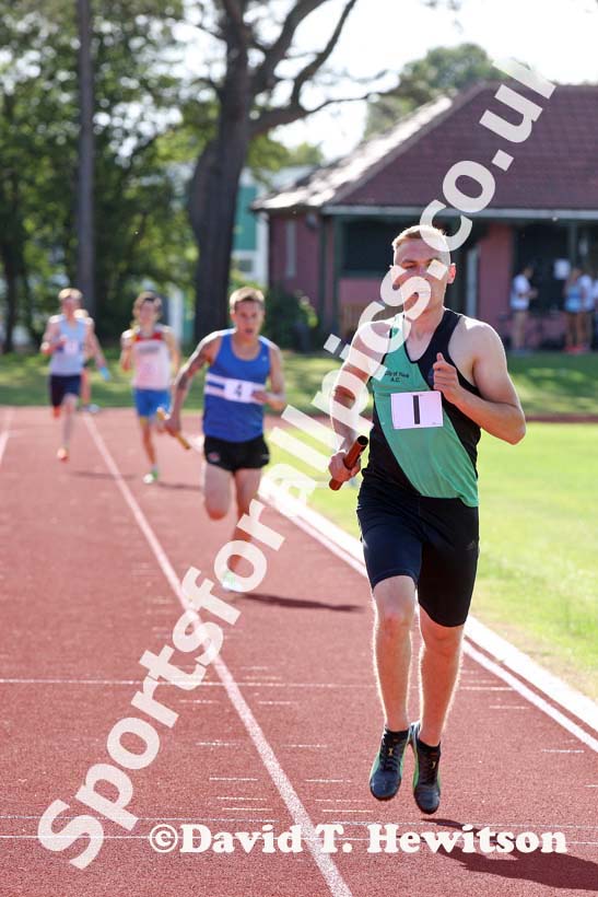 Mens 4 x 400 metres relay, North of England Division 2E, Morpeth.